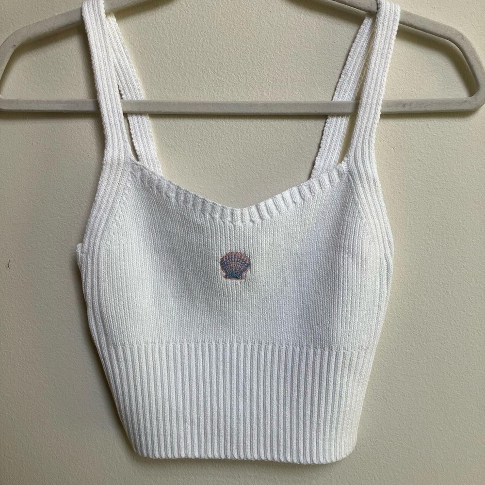 Forever 21 White Ribbed Crop Seashell Embroidered Tank Top